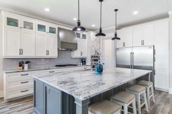 Modern Kitchen Remodeling in Costa Mesa
